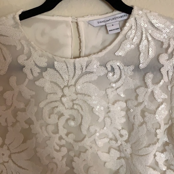 Delicate Lace and Sequins with a Floral Design DVF White Blouse - Picture 12 of 12